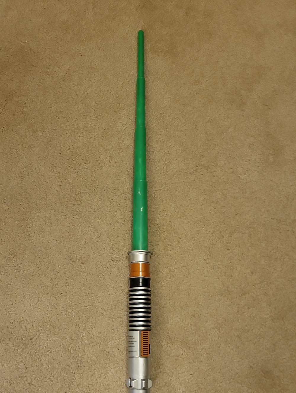Star Wars Luke Skywalker Ultimate FX Green Lightsaber. NOT SURE IF WORKS!!!